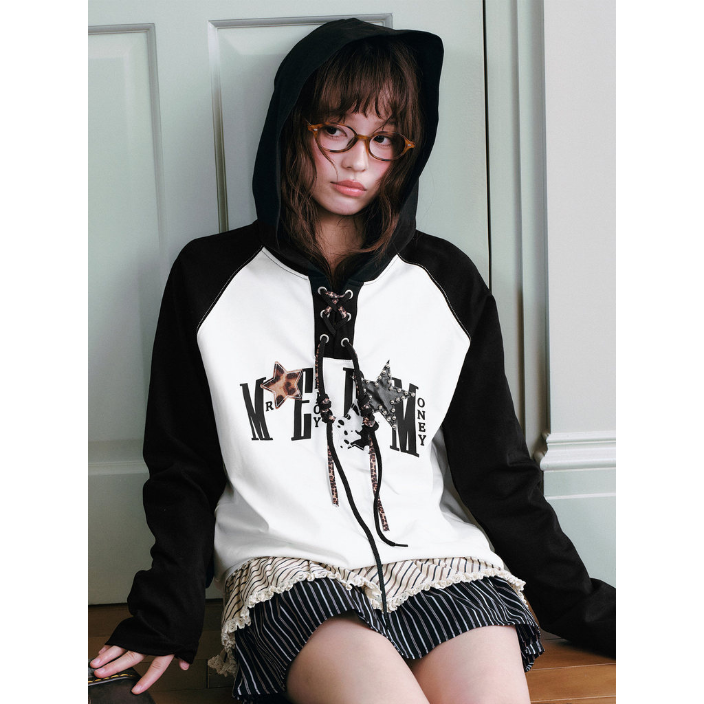 MEDM Leopard Print Laced-Up Manga Raglan Moletom Com Capuz Feminino Contraste Impressão em Cores Pulôver Moderno Moletom