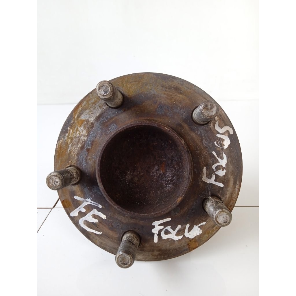 Cubo Roda Traseira Esquerda Ford Focus 1.6 2009-2013