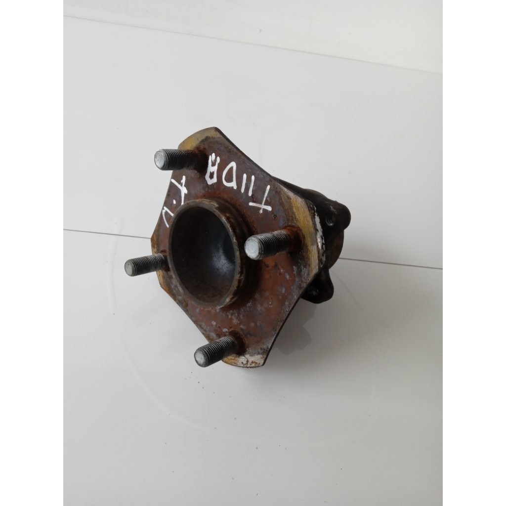 Cubo Roda Traseira Direita Tiida 1.8 2011 2012