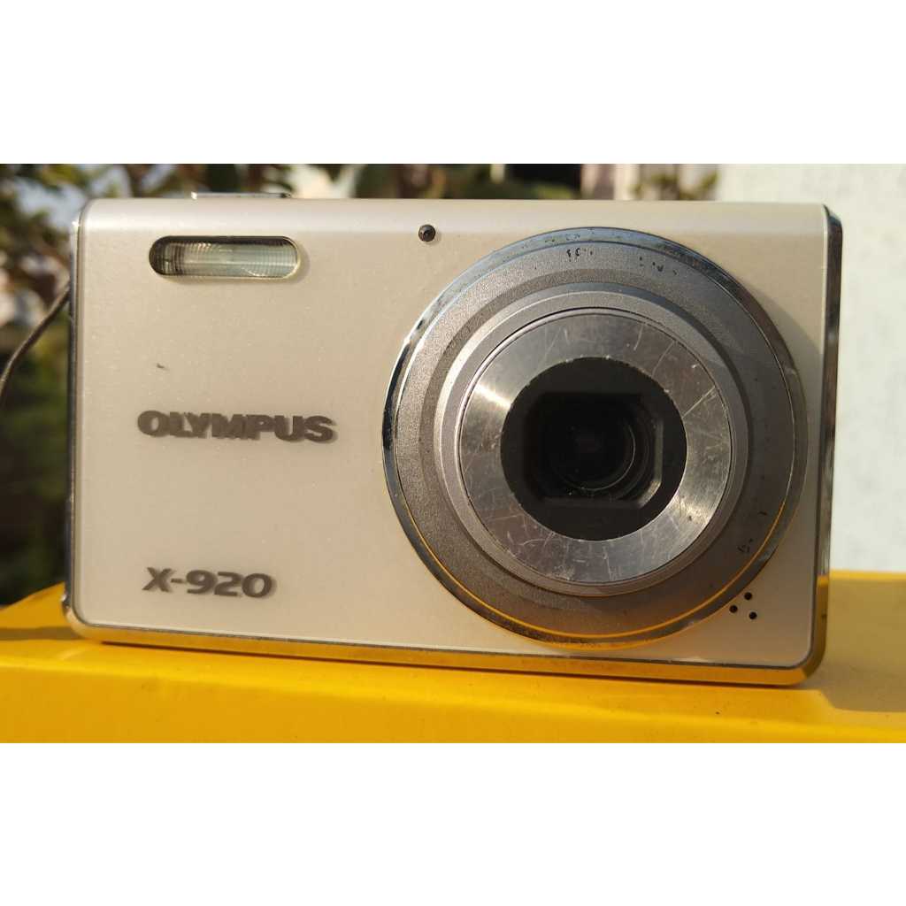 Câmera Digital Olympus X-920 12 MPX 4X Zoom LCD 2.7 Leia adescriçâo