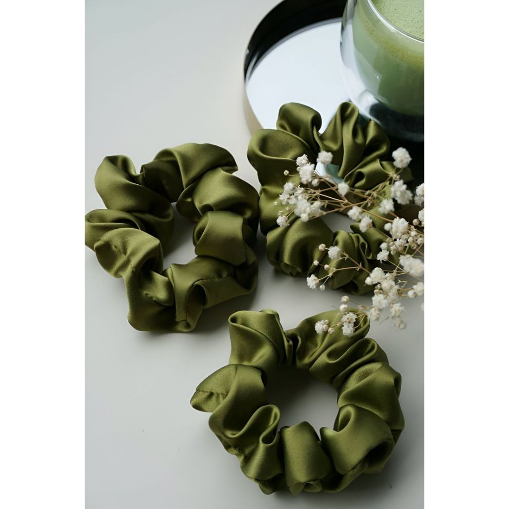 💚 Kit 32 Xuxinhas Elásticos Cabelo Verde Oliva - Elegância e Praticidade! 💚