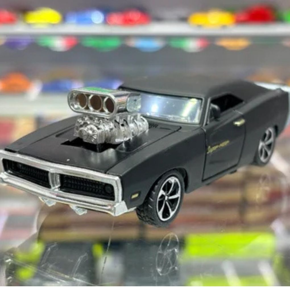 1:36 simulação 1970 dodge charger liga modelo de carro esportivo  puxar para trás carro de luxo brinquedo