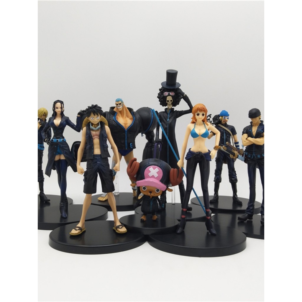 Estoque pronto One Piece Golden City Versão Teatral Luffy Zoro Nami Chopper Figura Boneca Decoração Modelo Presente