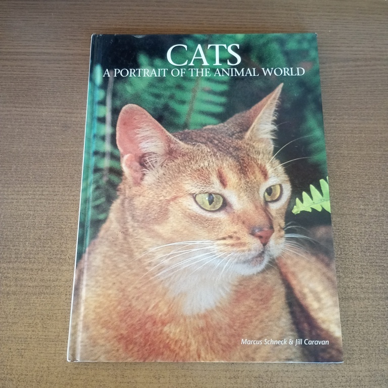 Livro Cats: A Portrait of the Animal World - Marcus Schneck; Jill Caravan (Edição em Inglês)