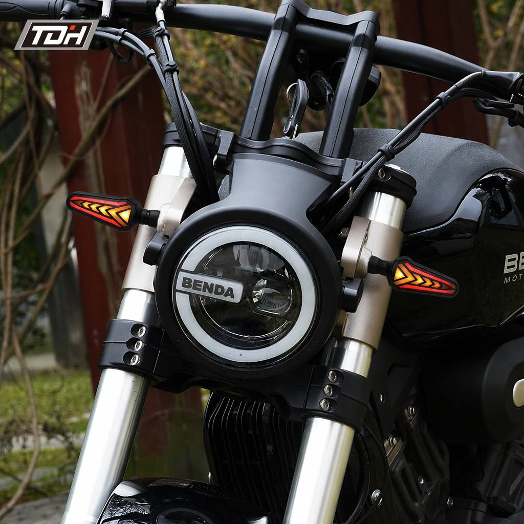 Luz de água corrente Universal para veículo elétrico de motocicleta, 12LED dupla face, luz indicadora de mudança de água