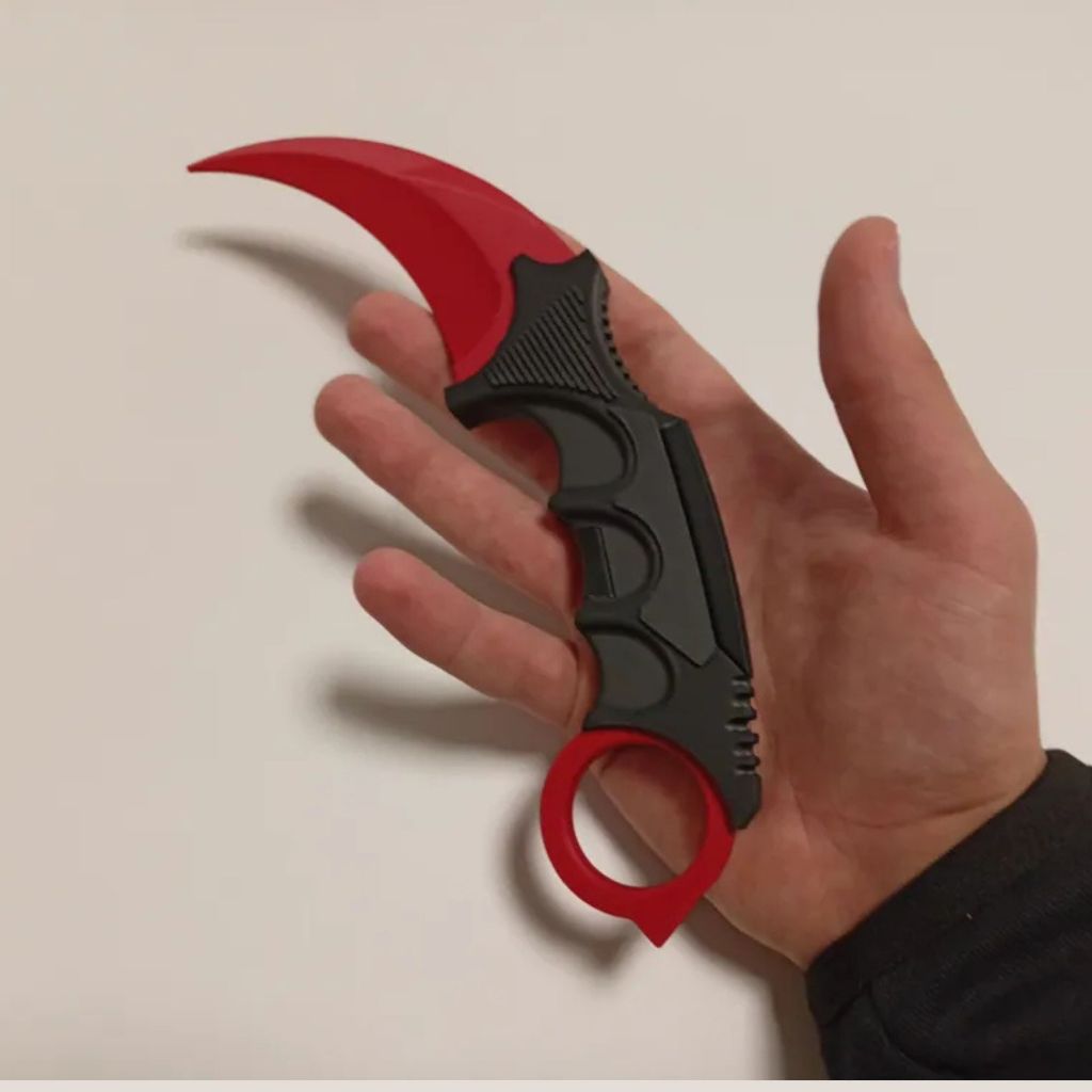 Karambit CS2 – Réplica Decorativa Inspirada em Game