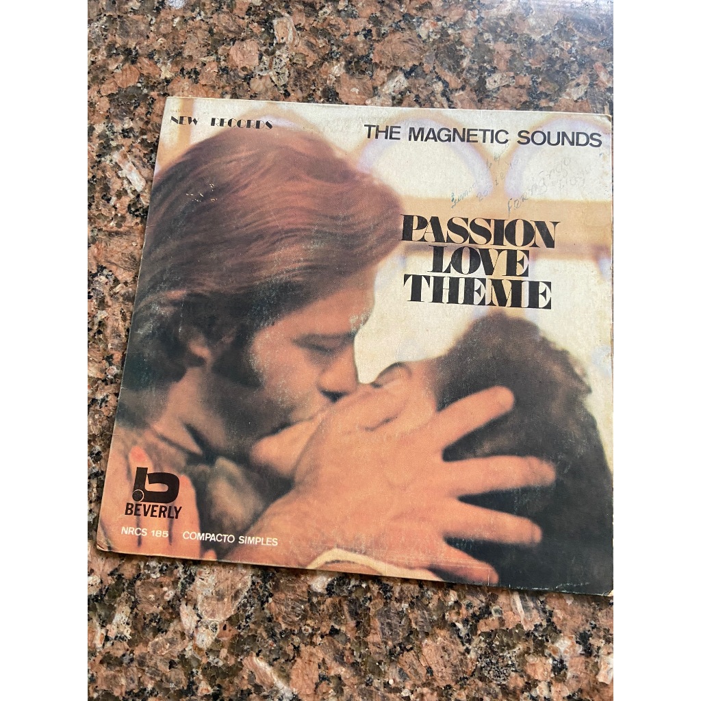 Compacto Vinil The Magnetics Sounds - Passio Love Them/Erótica nº 3/Just a Little Moment (1975)