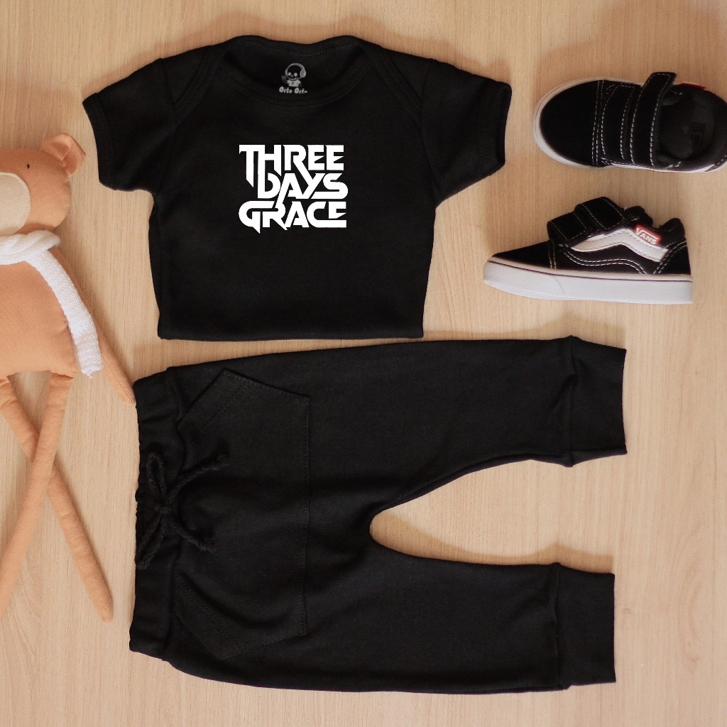 Conjunto Body Manga Curta e Calça Saruel de Rock Bebê Three Days Grace Suedine 100% Algodão Premium