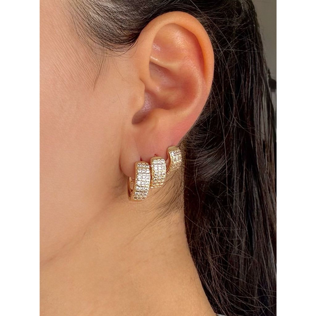 Trio Brinco Feminino com Brilho em Zircônia Bijuteria disponível na cor Prata e Dourado Elegante