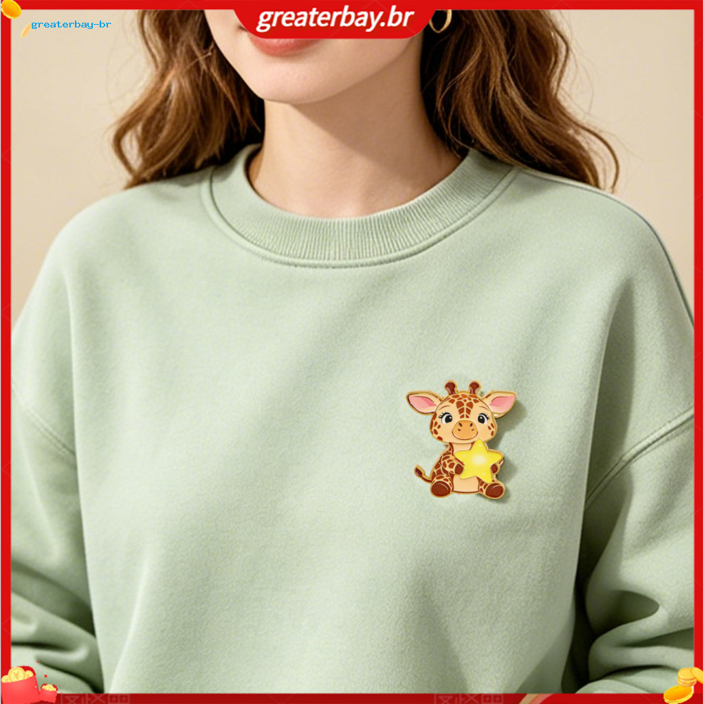 Cute Giraffe Lapel Pin – Funny Cartoon Animal Brooch for Bags Jackets Hats Unique Gift for Kids Teens Lovers in Southe