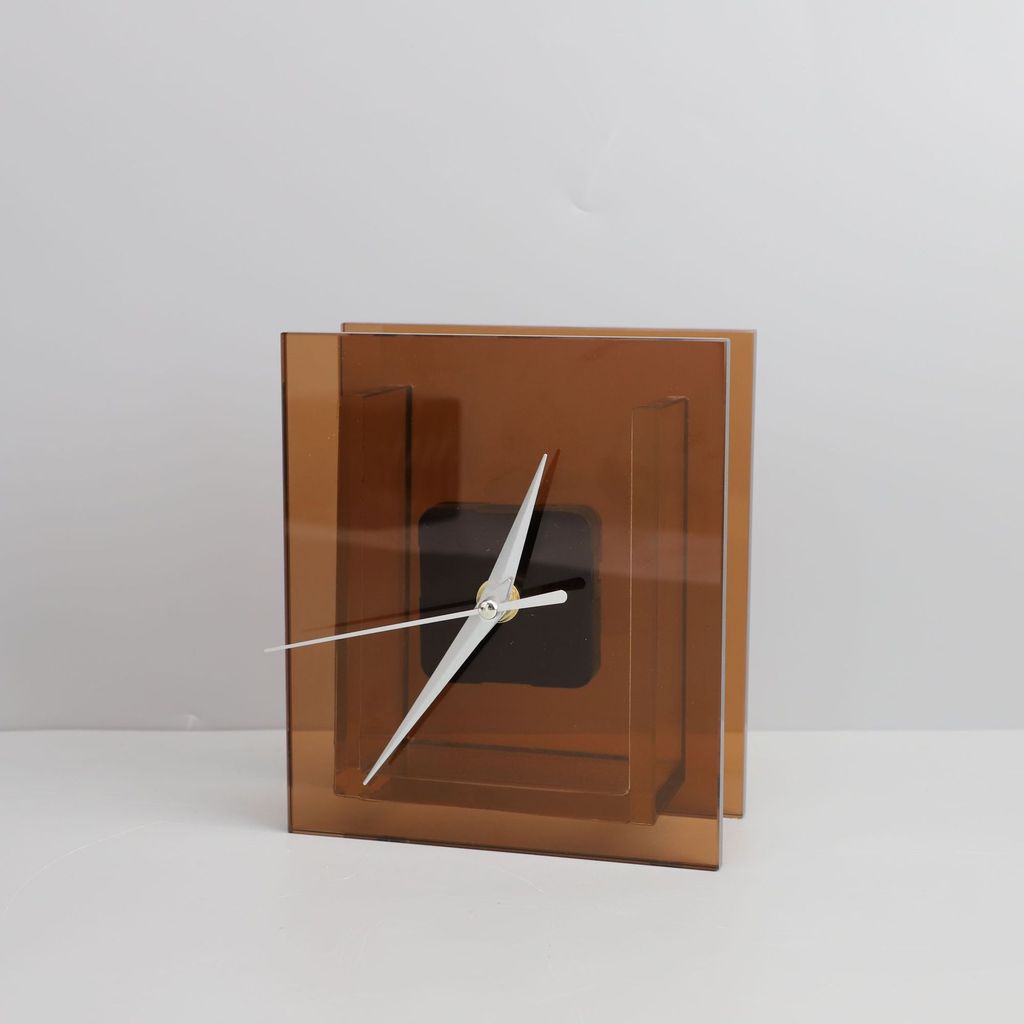 VRLW Modern minimalist crystal ashtray clock, decorative piece for living room, coffee table, TV cabinet, model room, an