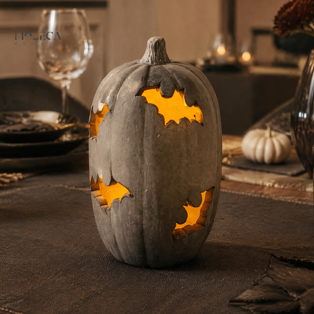 Home Decoration Retro Spooky Table Ornaments Halloween Pumpkin Resin Figurine with Warm Light Bat Hollow Lantern Indoor
