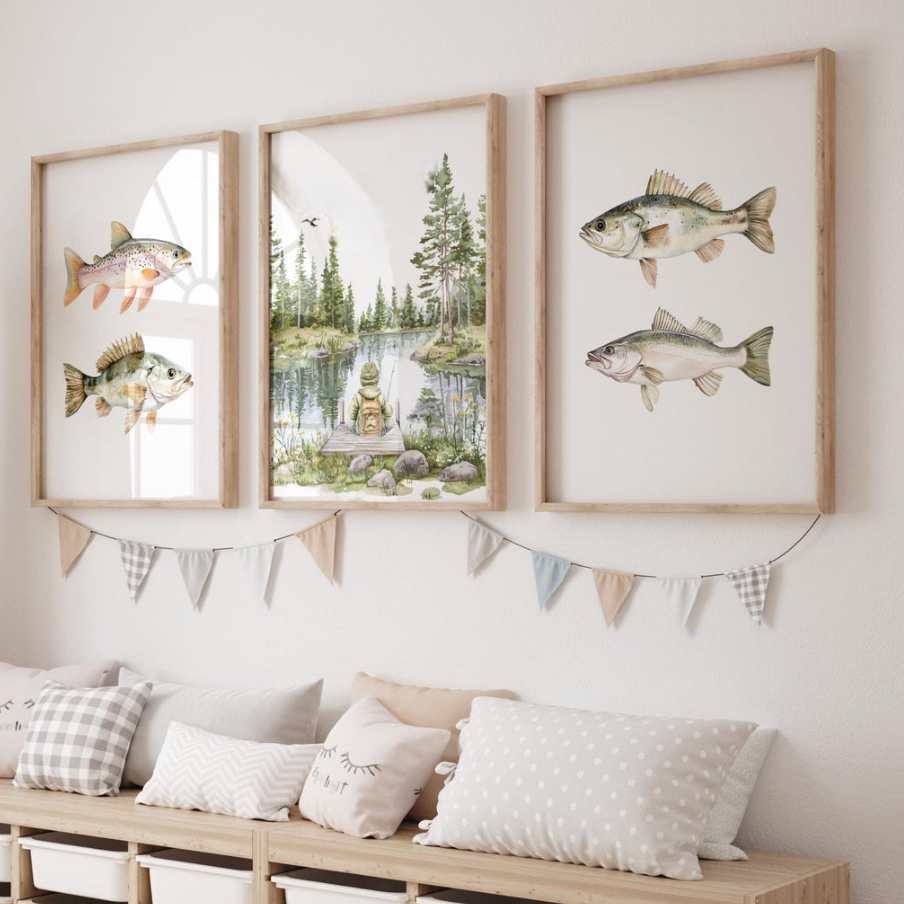 Kit 3 Quadros Pescaria Peixe Menino Pescando Pesca Rio Lago Trio Moldura Quarto Infantil Bebê