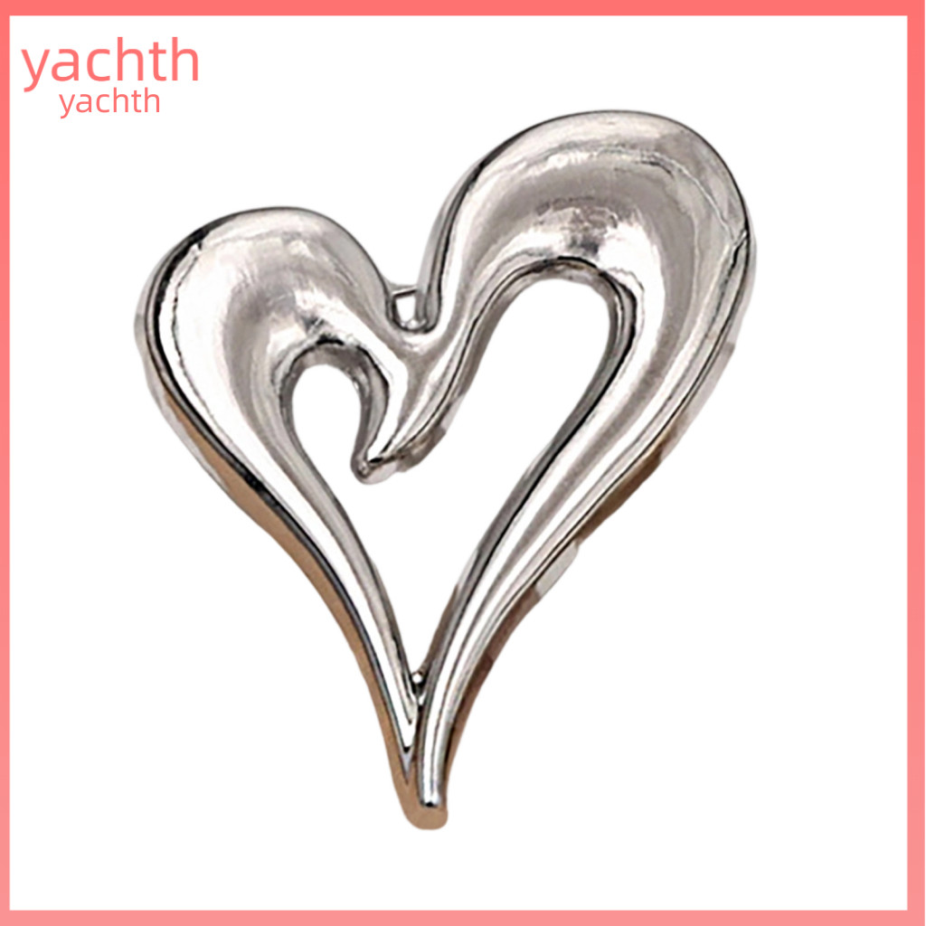 Love Shape Lapel Pin Hollow Heart Brooch Metal for Men Women Stylish Sweater Cardigan Coat Scarf Accessory Elegant Jewel