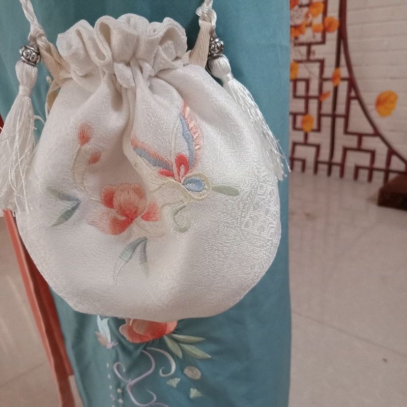 Estilo chinês Hanfu antigo Mini portátil Diagonal bordado étnico pequeno saco borla método antigo carteira grande capaci