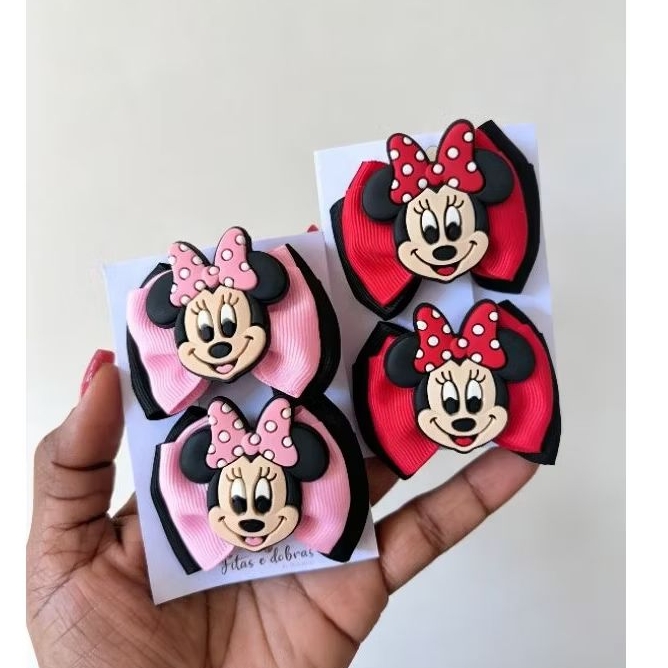 Par de Laços Minnie Mouse – P e M no  Bico de Pato Encapado (Infantil)