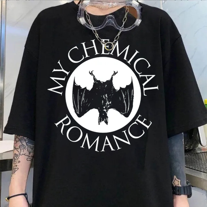 Camiseta Basica e OVERSIZED My Chemical Romance Bat Three Cheers for Sweet Revenge Unissex
