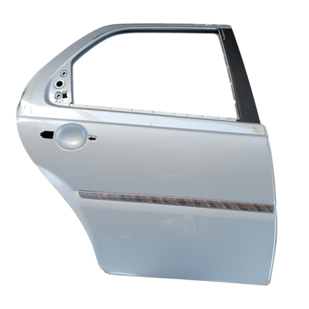 Porta Fiat palio cara de rato 2011 traseira direita detalhe