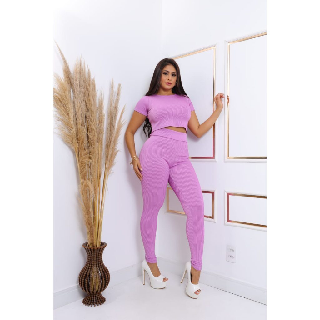 CONJUNTO CANELADO 3D CALÇA E CROPPED ZERO TRANSPARENCIA CONJUNTO MODERNO E SOFISTICADO SEX COM ELEGANCIA.