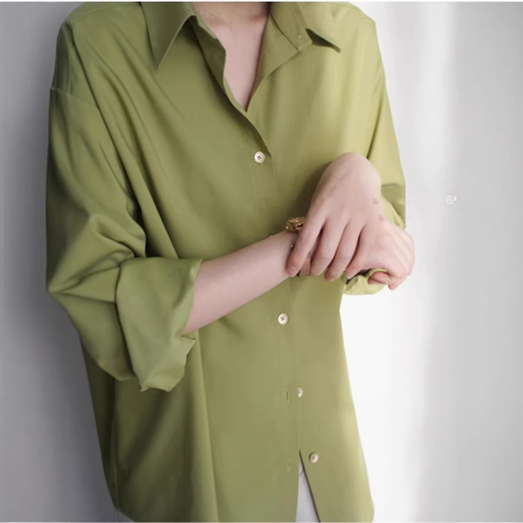 Lime green long-sleeved loose shirt, flattering and wrinkle-resistant, with textured metal buttons, for women26Spring