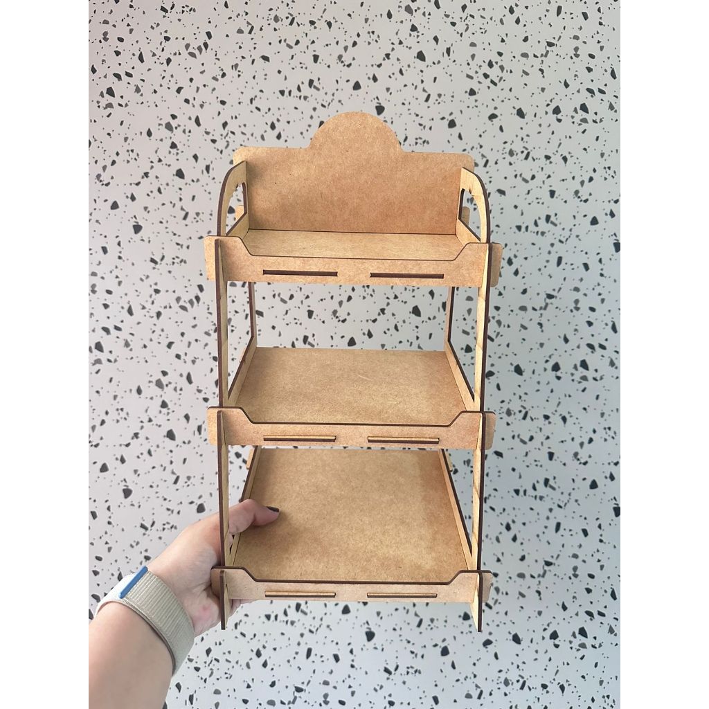 Expositor em MDF cru 3mm 3 andares 36x18x20cm Tam P