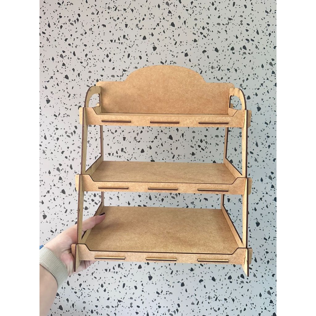 Expositor em MDF cru 3mm 3 andares 36x18x29,5cm Tam G