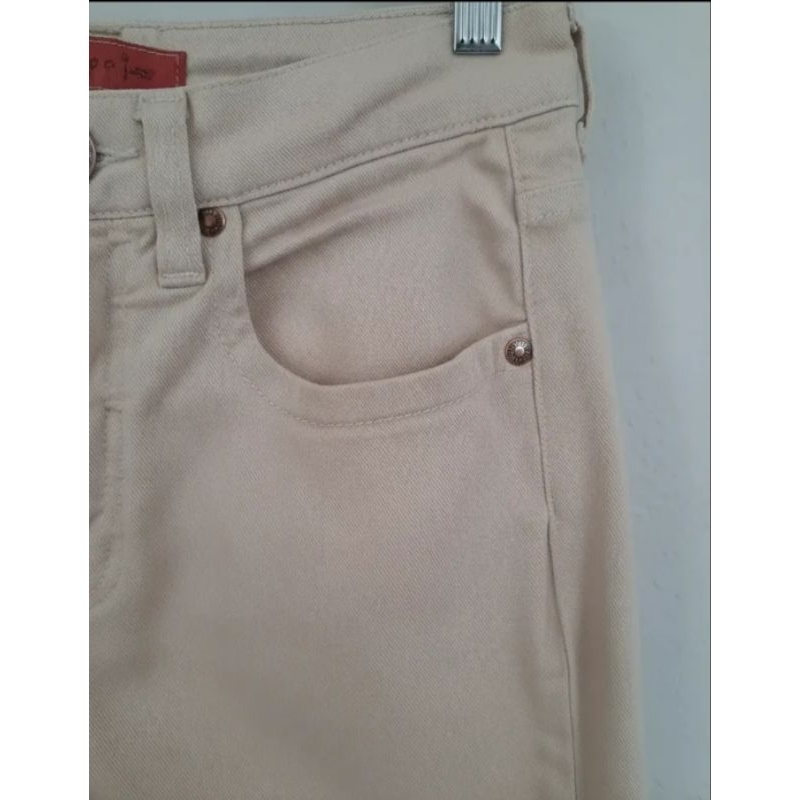 Calça feminina modelo skinny  da marca Maria Emília. Tam. 36. Brechó