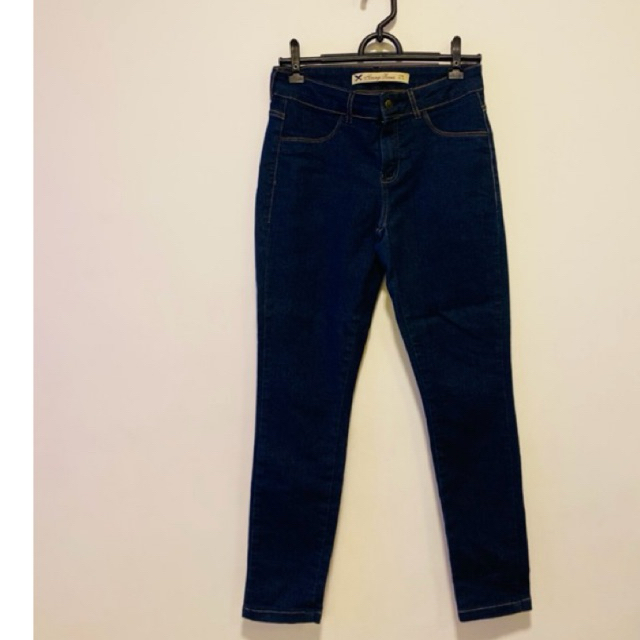 Calça jeans modelagem skinny / tam. 36 / brechó