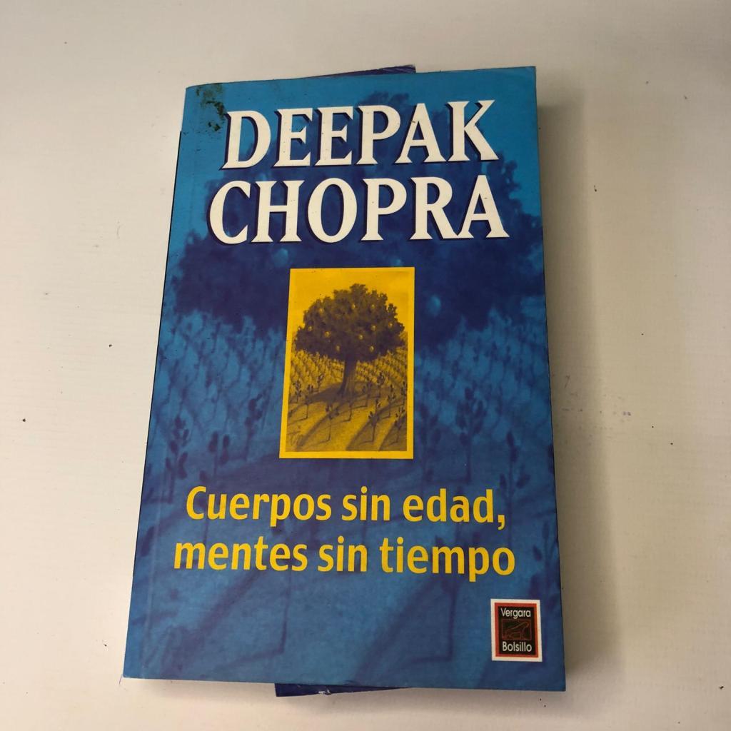 Cuerpos sin edad mentes sin tiempo