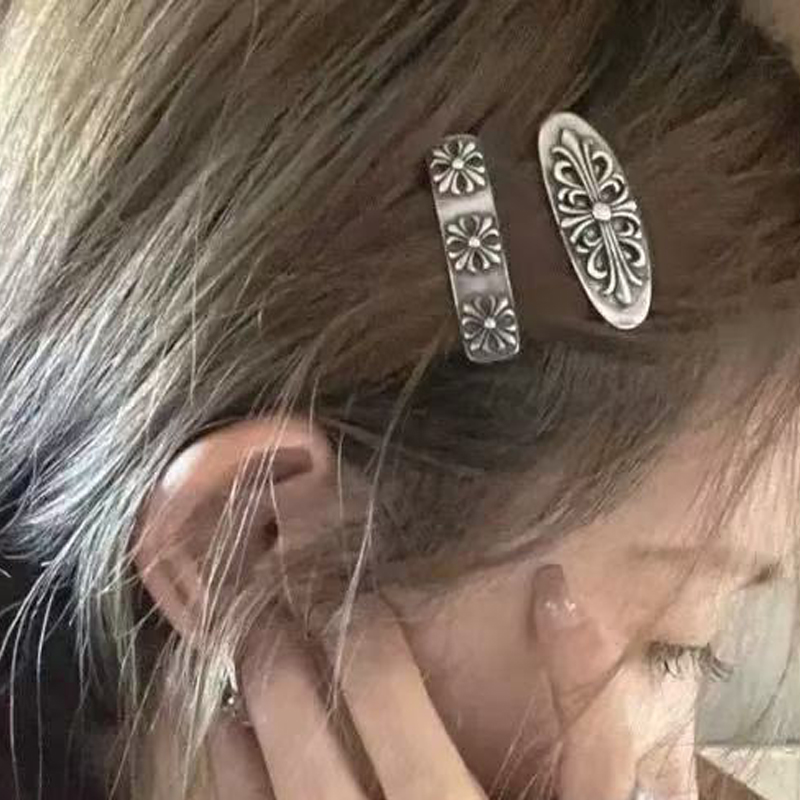 2 peças de presilha de metal com cruz retrô escura e desgastada, acessório de cabelo lateral franja