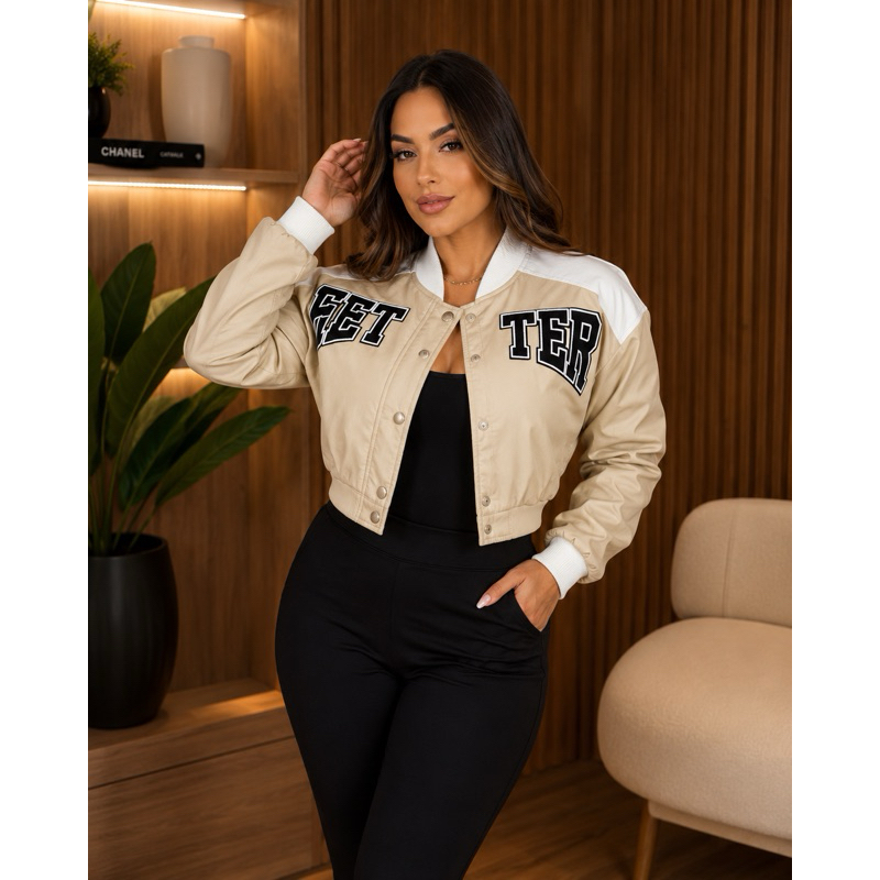 Jaqueta Feminina Better de Couro Sintético | Estilo Varsity | Conforto e Acabamento Premium