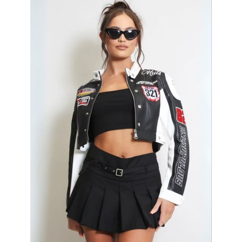 Jaqueta Cropped  Muts Feminina Couro  Preta Estilo Varsity College Moda Blogueira Tendência 2026