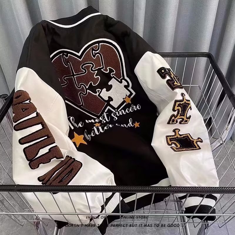 Unisex Bordado Oversized Brown Varsity Jacket Street Retro De Basebol Bombardeiro Masculino E Feminino Casual Loose