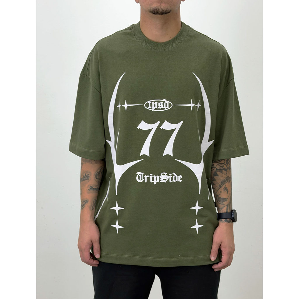 Camiseta Oversized Premium Trip Side Tag Blades 77 - Verde