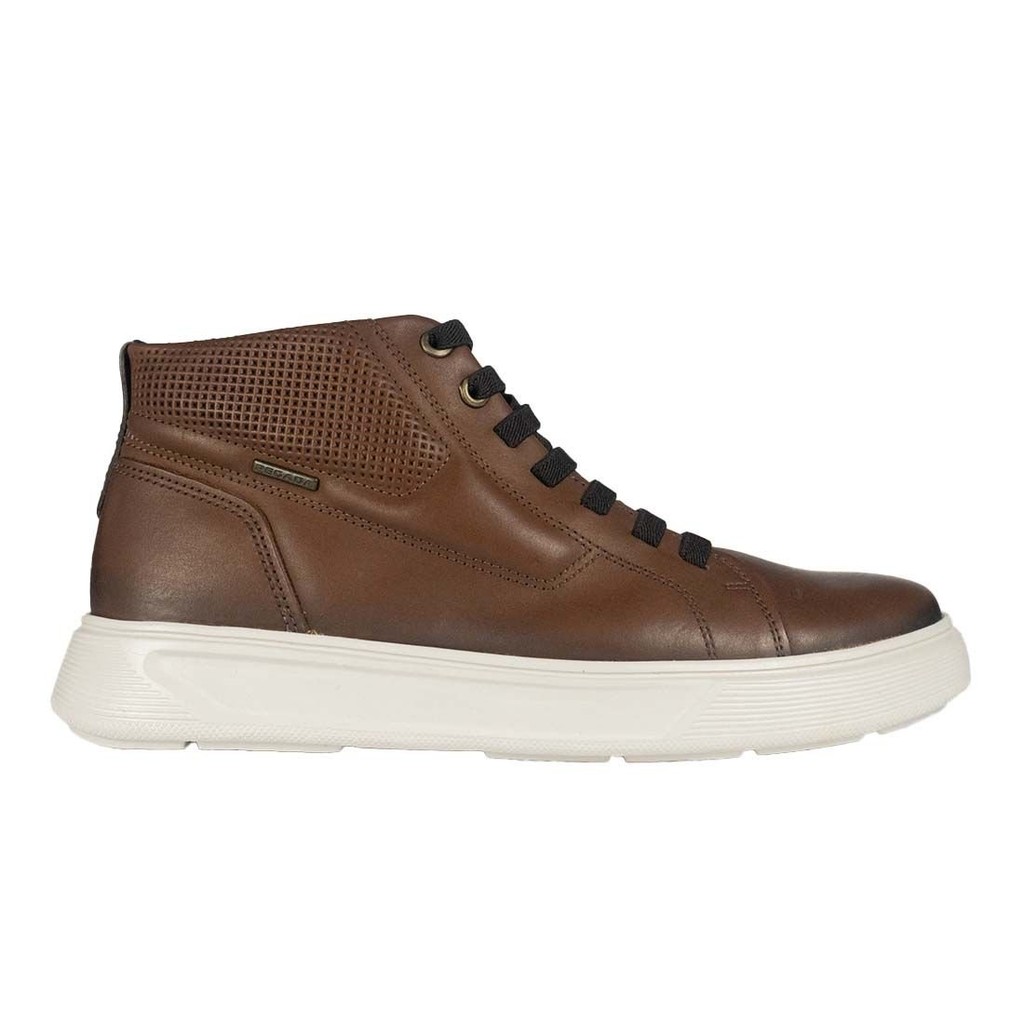 Bota Pegada Casual Levi Recortes Perfuros