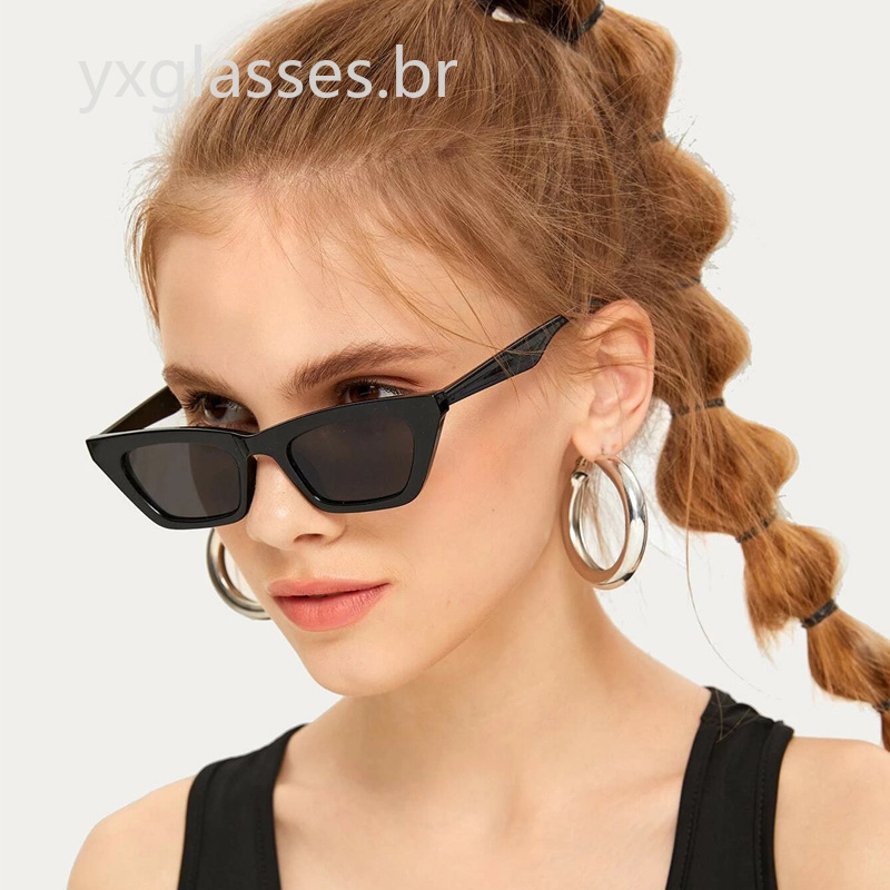 ( yxglasses.br ) Quadrados CláSsico Mulher OCulos Femininos Senhoras Retro Da Moda Olho Gato Culos De Sol Para Mulheres
