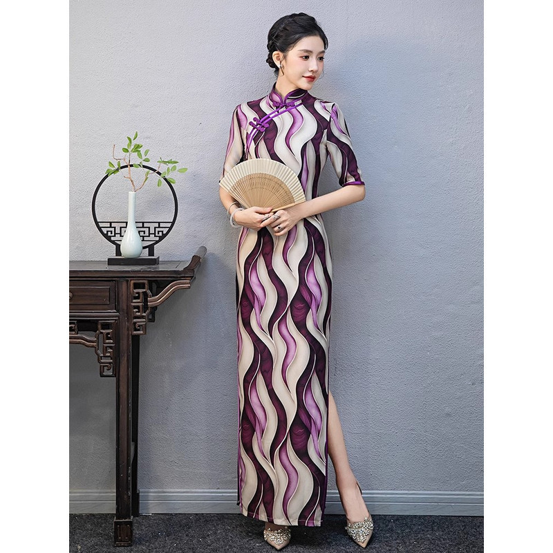 2026 New Style Slim-Fit Elegant Cheongsam Dress for Middle-Aged Mothers, Modified Traditional Style with Stand Collar, S