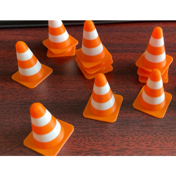 10Pcs Mini Cones Coloridos em Impressão 3D | Kit para Dioramas, Maquetes, Decoração e Artesanato