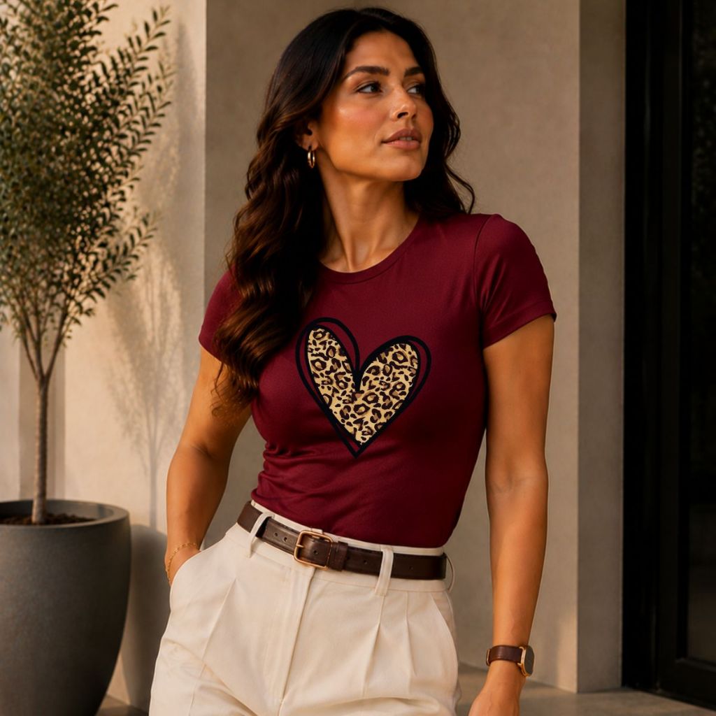 Blusa Feminina Babylook Feminina Tshirt Coração animal print