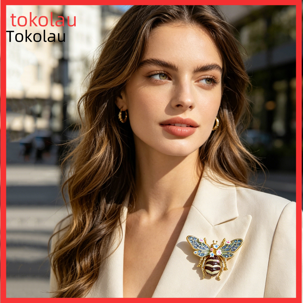 Enamel Bee Jewelry Office Wear Brooch Retro Pin with Rhinestone Inlay Hand-painted Zinc Alloy Badge for Coats Sweaters C