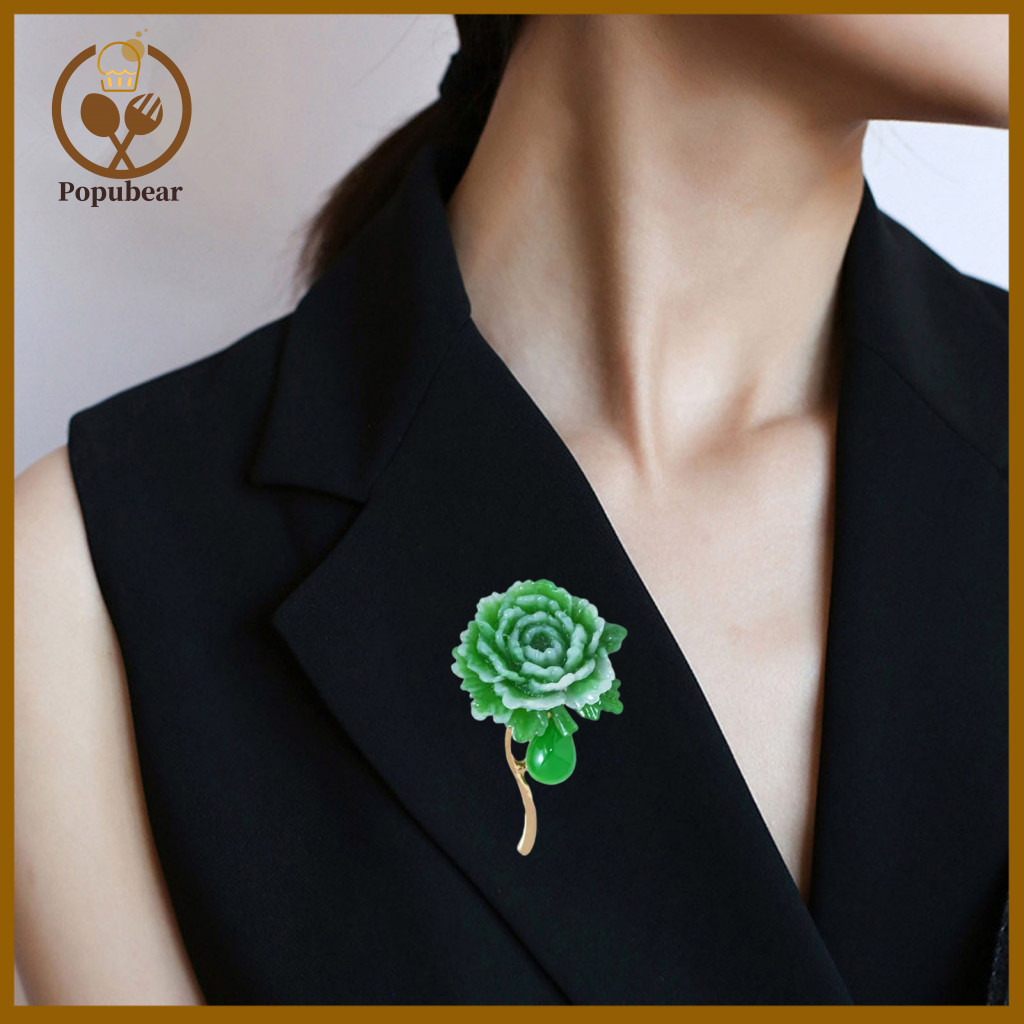 Stylish Floral Lapel Pin Green Peony Brooch Retro Resin Flower for Women – Elegant Fashion Accessory for Coats Jackets