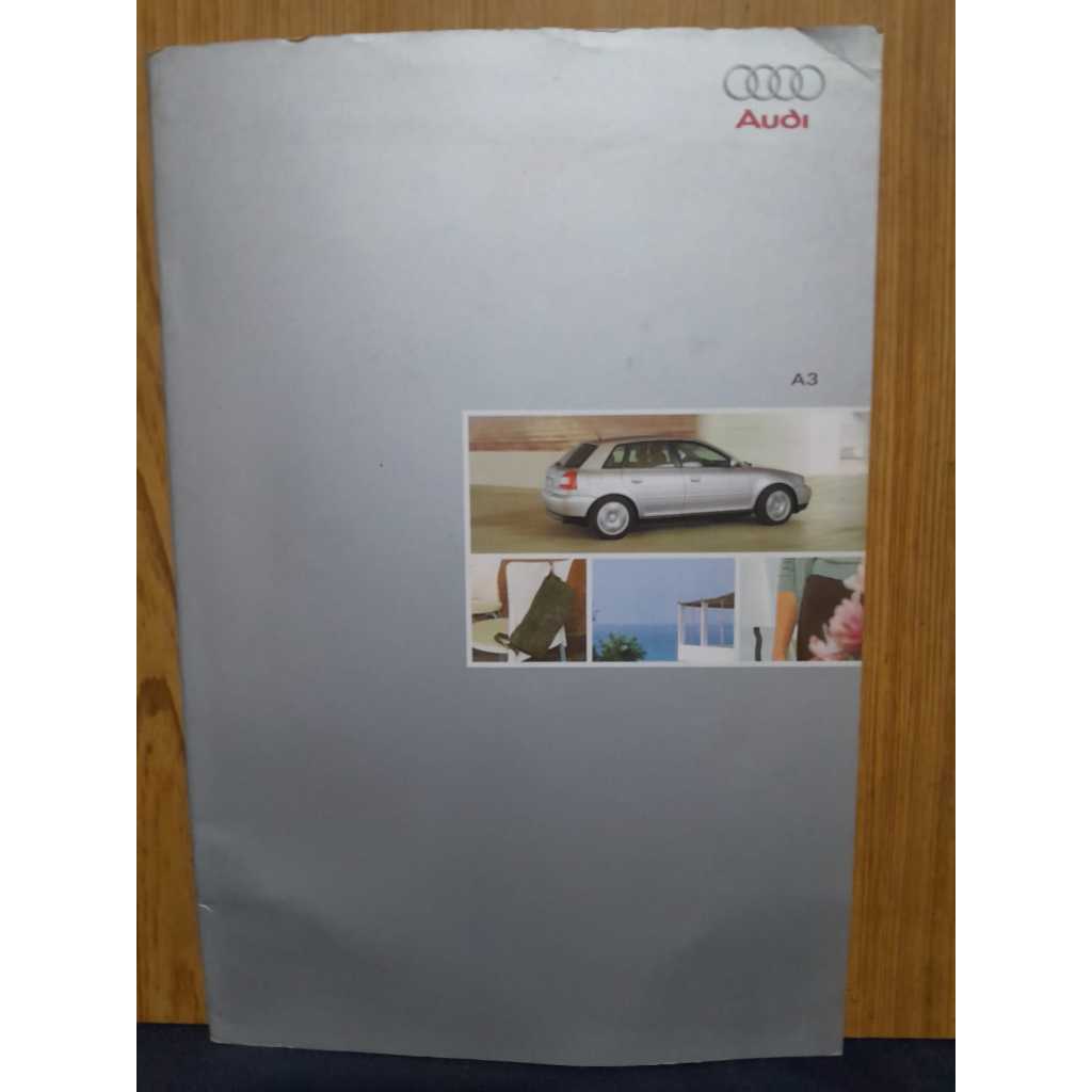 CATÁLOGO AUDI A3 2001 /  CATÁLOGO ORIGINAL DE CONCESSIONÁRIA DO AUDI A3, EDIÇÃO DE 2001, APRESENTANDO UMA DAS FASES MAIS