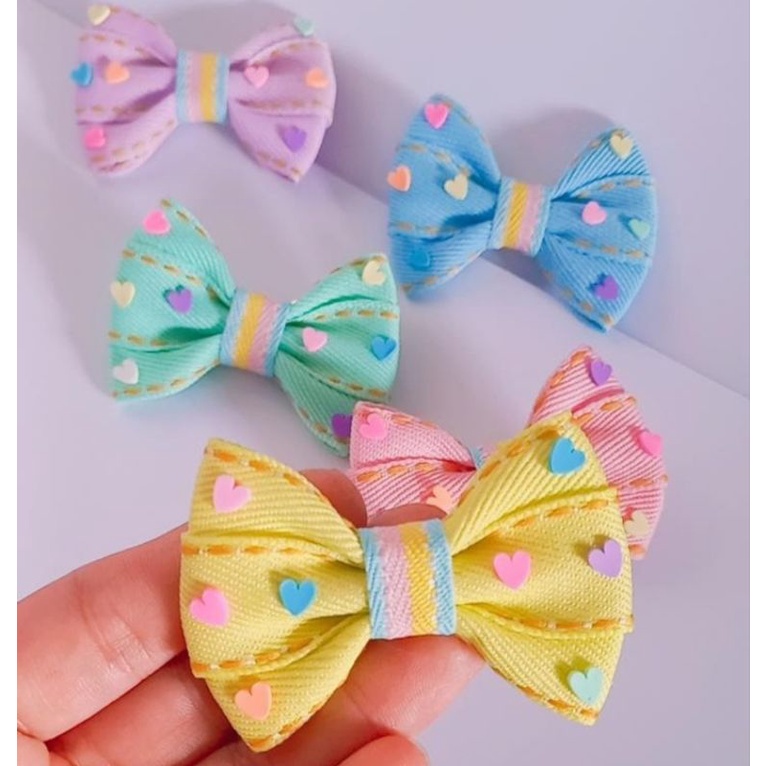lacinhos candy colors para cabelo de bebê no bico de pato/presilha com borrachinha antideslizante laços colorido coração