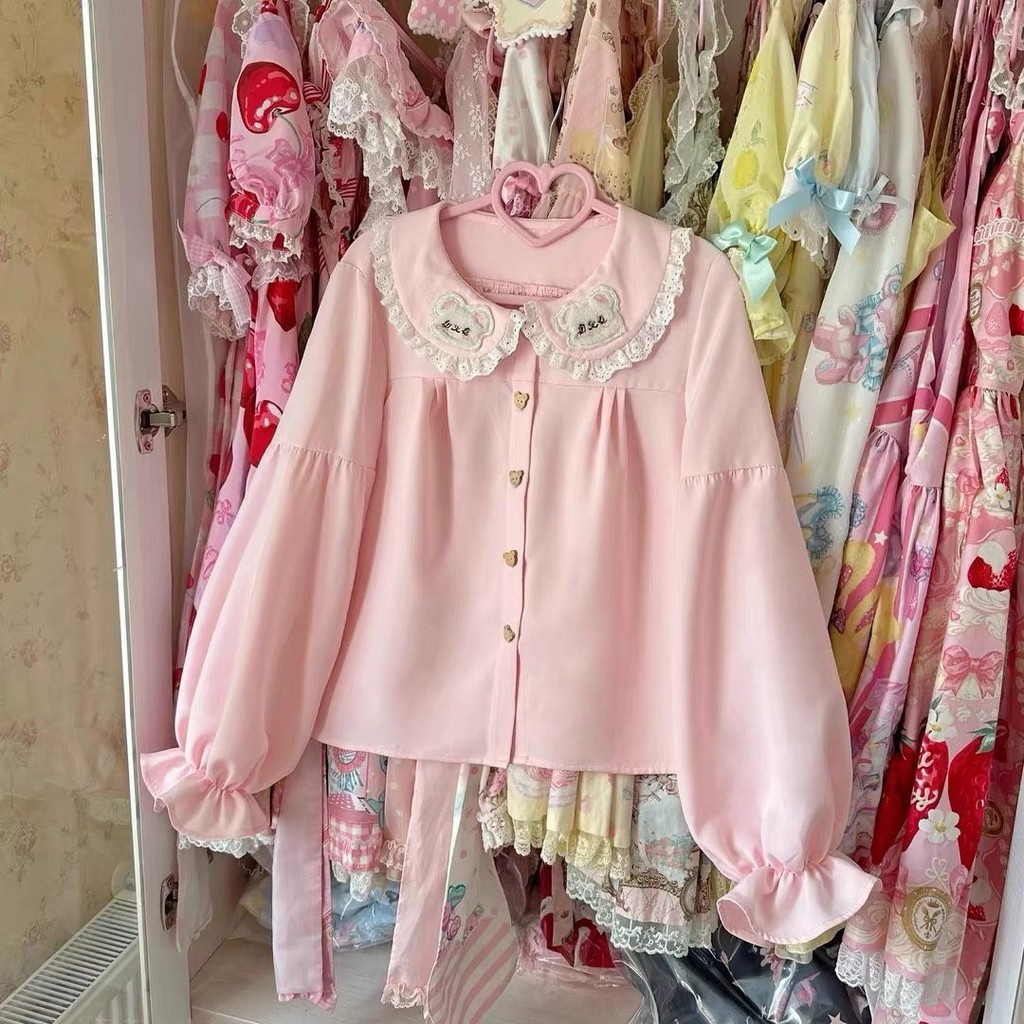 Camisa Lolita Feminina com Patches de Urso, Mangas Longas e Gola de Boneca Fofa 3wqs11