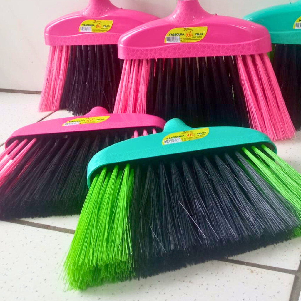 Vassoura Xô Pelos SEM CABO- Indicada para porcelanato e para quem tem pets dentro de casa!