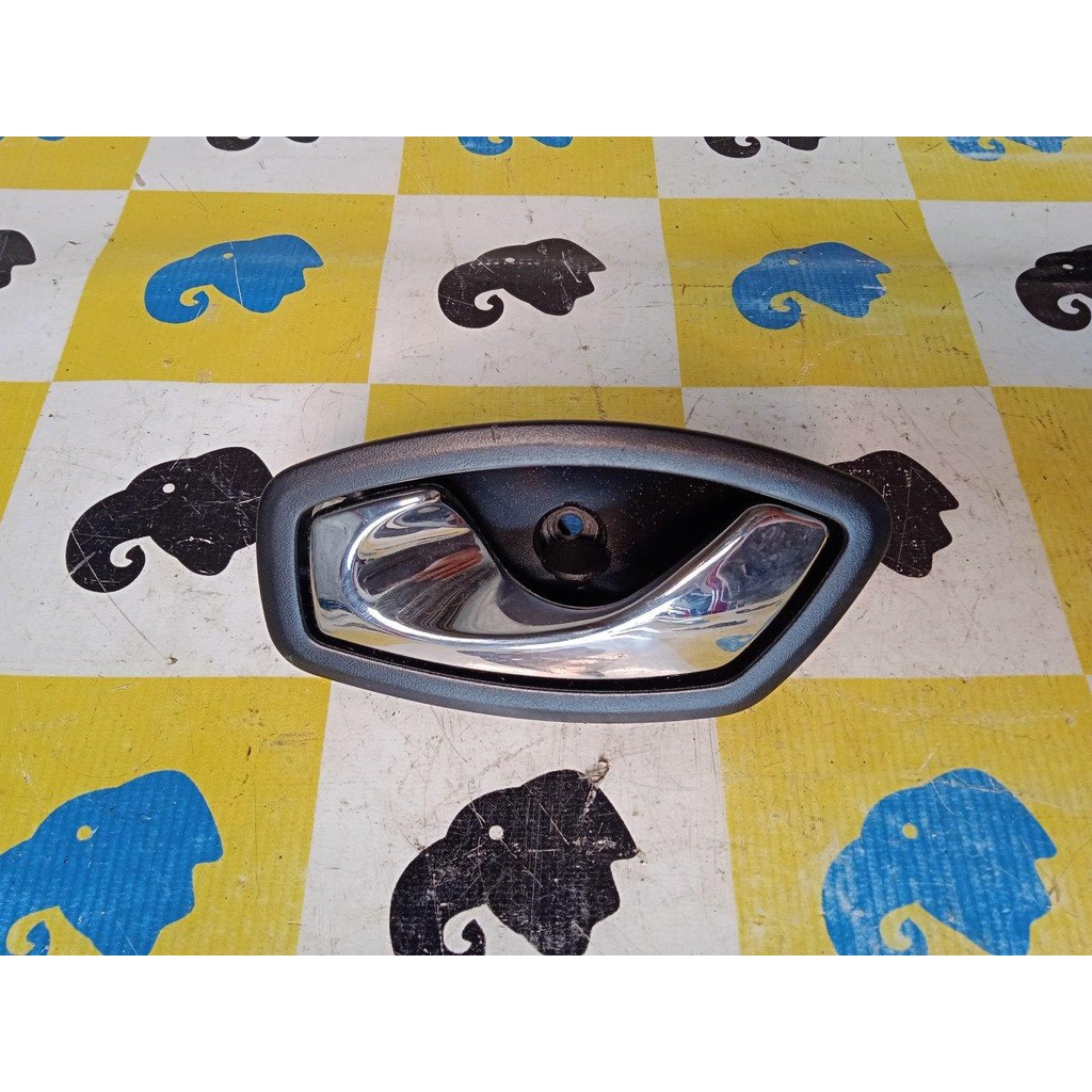 Maçaneta Interna Porta Dianteira Esquerda Fluence 2013 14
