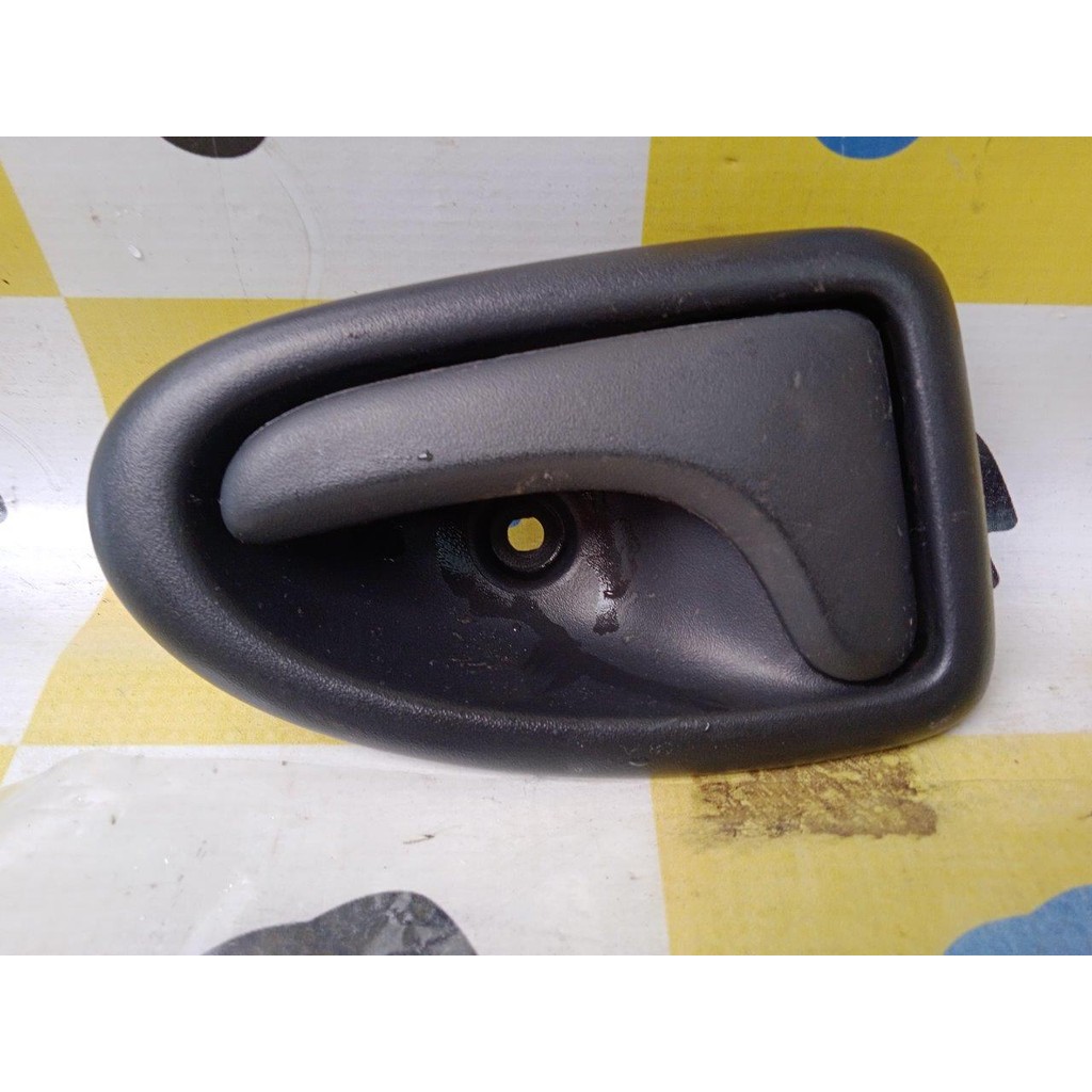 Maçaneta Interna Porta Traseira Esquerda Clio 2013-15