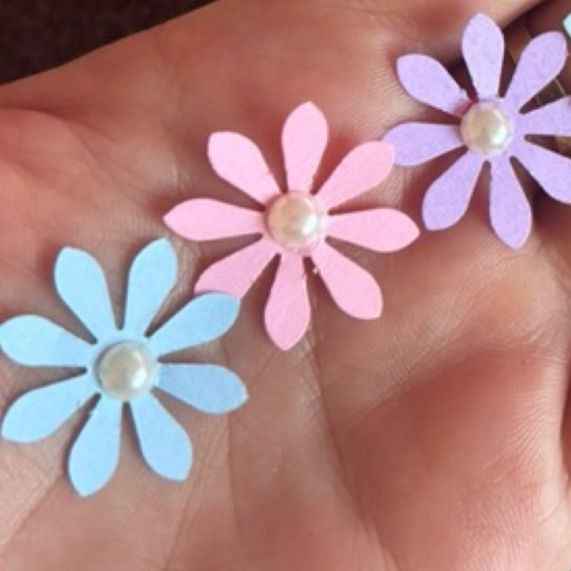 40 Flores margaridas com pérolas 2cm DIY  Decorar Lembrancinha luxo para festa