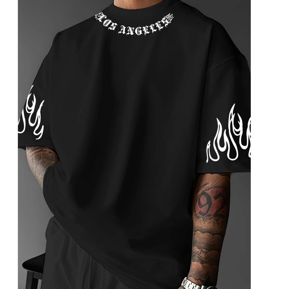 Camiseta Unissex Estilo Rap Chamas nas Mangas Oversized Los Angeles