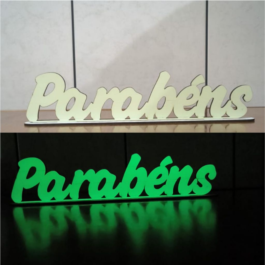 PARABÉNS que brilha no escuro mdf 6mm 35cm Fica e m Pé de Mesa com base